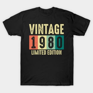 40th birthday gifts for men and women 1980 gift 40 years old T-Shirt